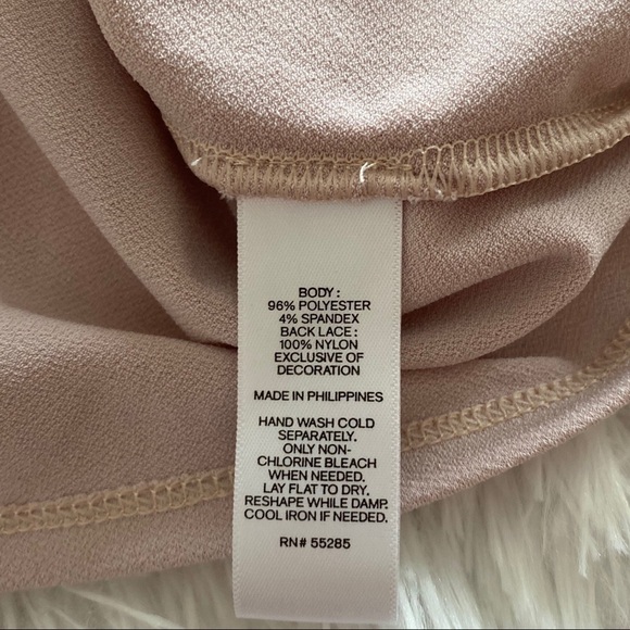 Express Women’s Pink Sleeveless Flowy Top Size Small Relaxed Fit Lace Detail - Picture 5 of 6